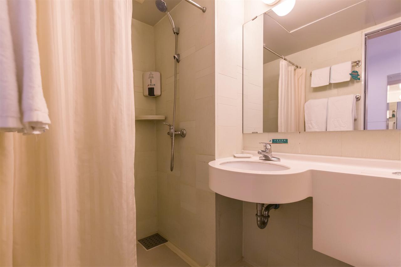 Jinjiang Inn Chengdu Chunxi Road Taiguli Hotel ภายนอก รูปภาพ