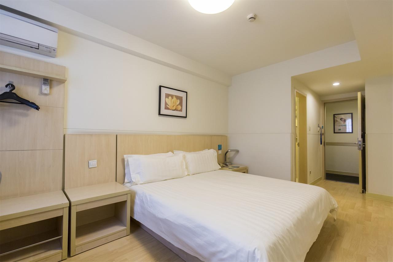 Jinjiang Inn Chengdu Chunxi Road Taiguli Hotel ภายนอก รูปภาพ
