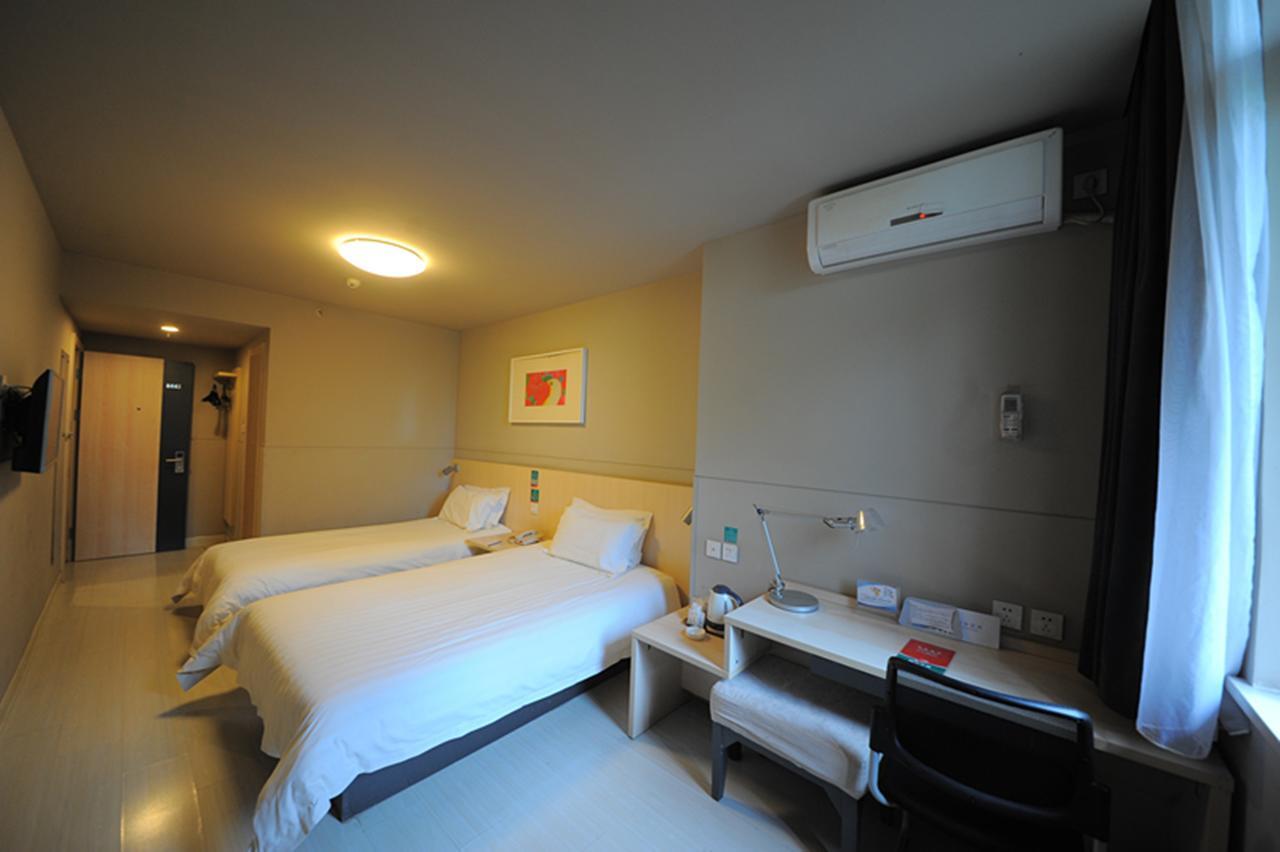 Jinjiang Inn Chengdu Chunxi Road Taiguli Hotel ภายนอก รูปภาพ